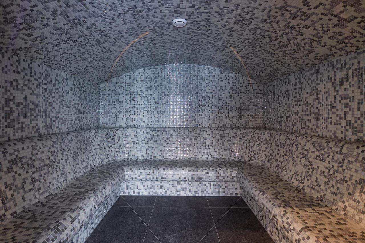 Van Der Valk Hotel Бреда Экстерьер фото